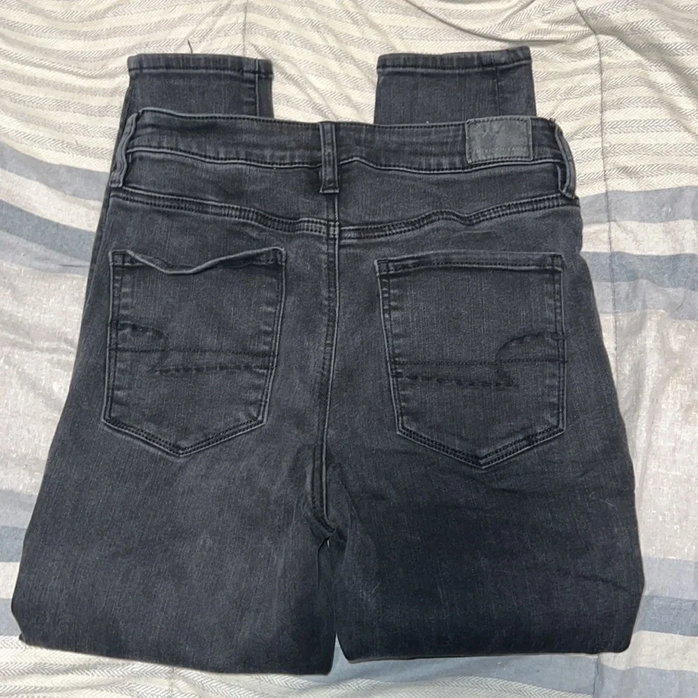 American Eagle Super Hi-Rise Jeggings - Picture 3 of 9